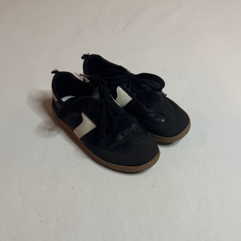 Kids Black/White Shoes